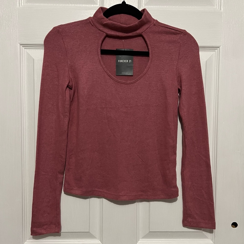 💗 *NEW* Forever 21 - Womans Keyhole Turtle Neck‎ Long Sleeve Top